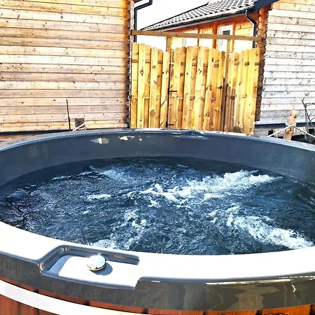 Miodowe Lato Nad Morzem Z Jacuzzi - Balia Z Hydromasazem I Basen * Będzino