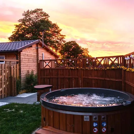 Miodowe Lato Nad Morzem Z Jacuzzi - Balia Z Hydromasazem I Basen * Będzino